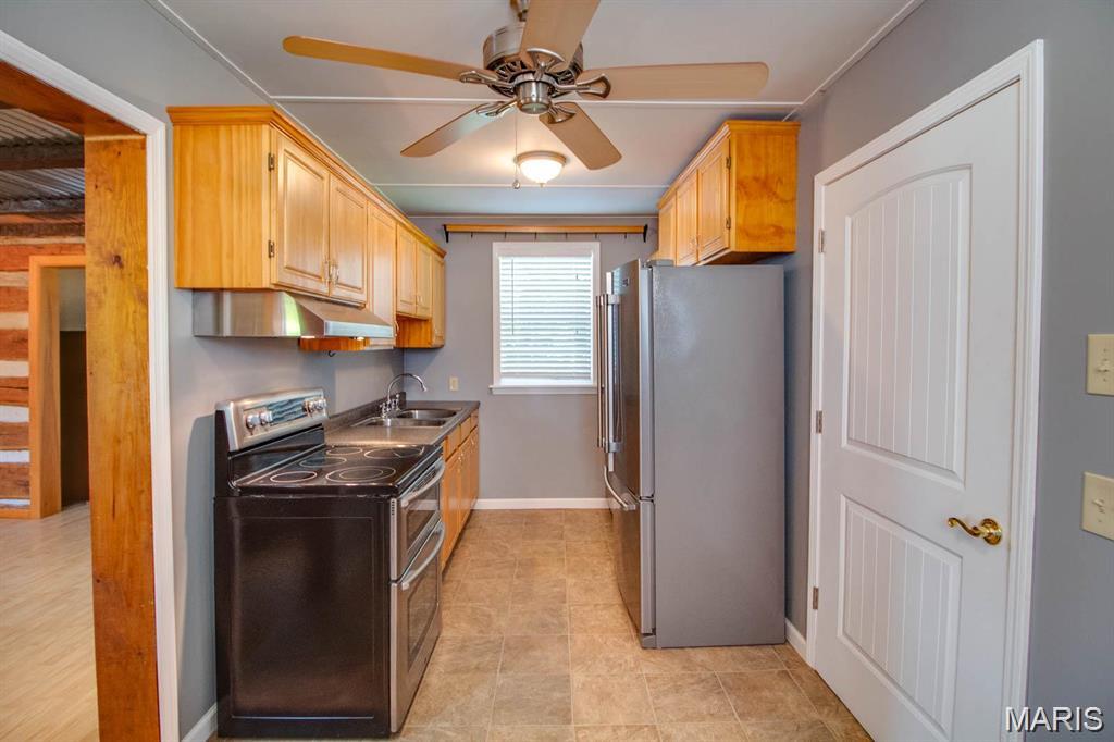 5158 South Mississippi River Road Golden Eagle, IL 62036 - Photo 14 of 29