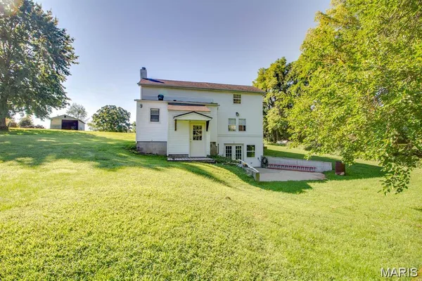 $160,000 | 5158 South Mississippi River Road, Golden Eagle, IL 62036