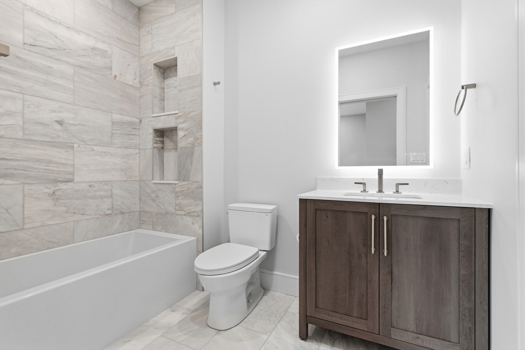 8 Lawrence Street Boston, MA 02129 - Photo 20 of 32