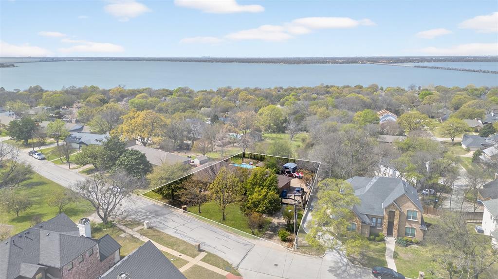 902 South Alamo Road Rockwall, TX 75087 - Photo 10 of 35