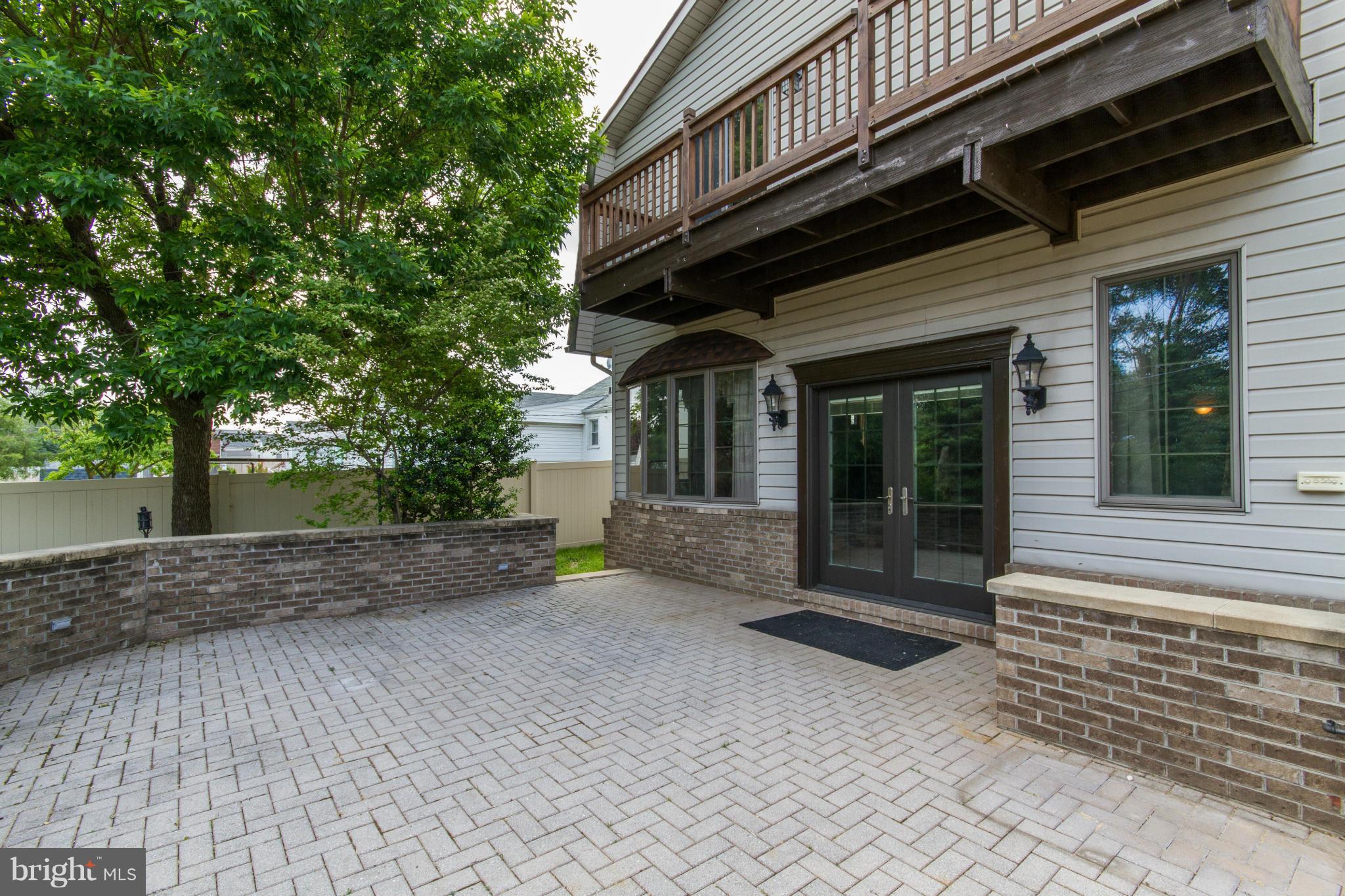 300 Pinewood Road Baltimore, MD 21222 - Photo 23 of 24 Expansive Patio