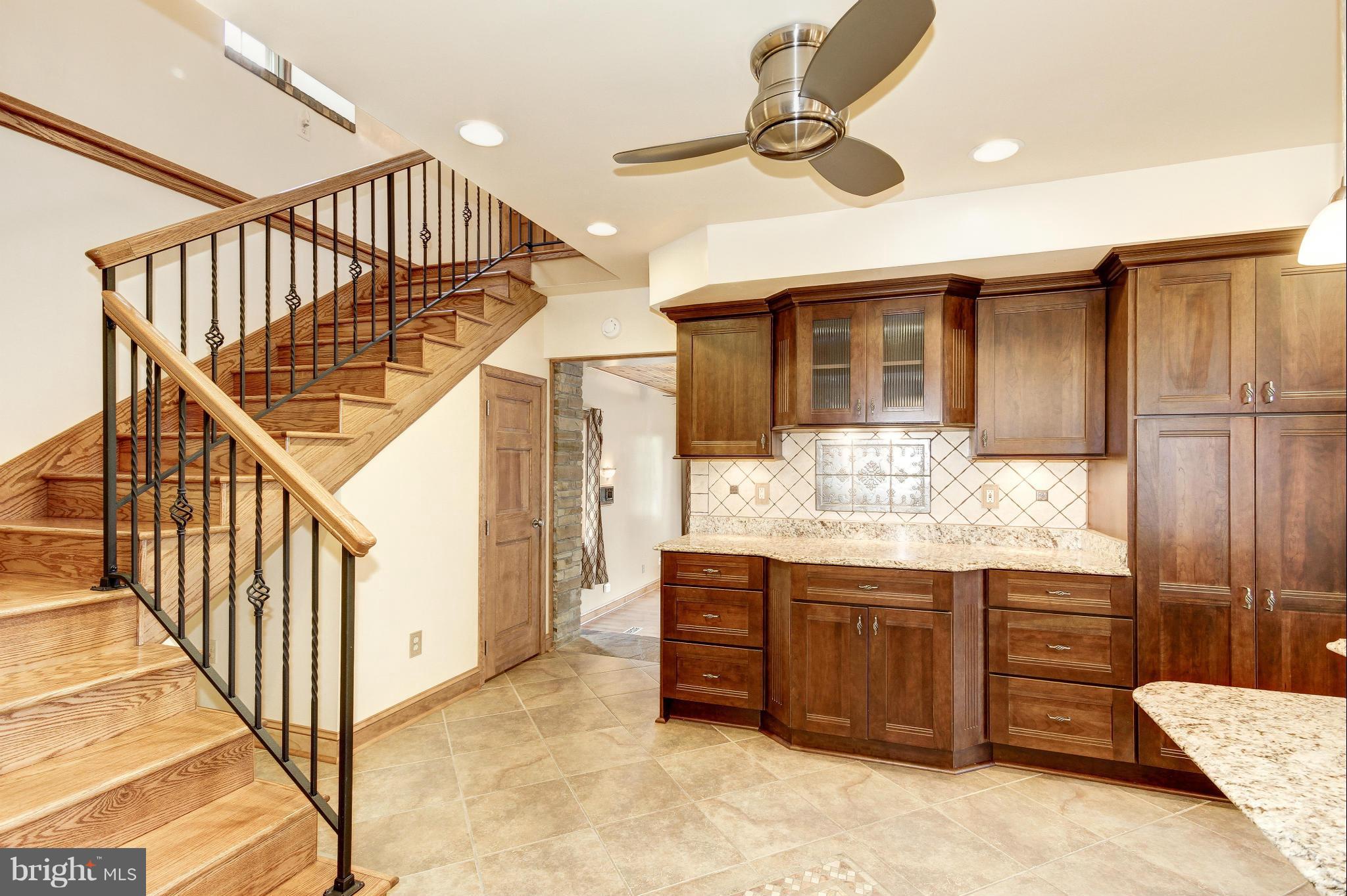 300 Pinewood Road Baltimore, MD 21222 - Photo 6 of 24 Kitchen