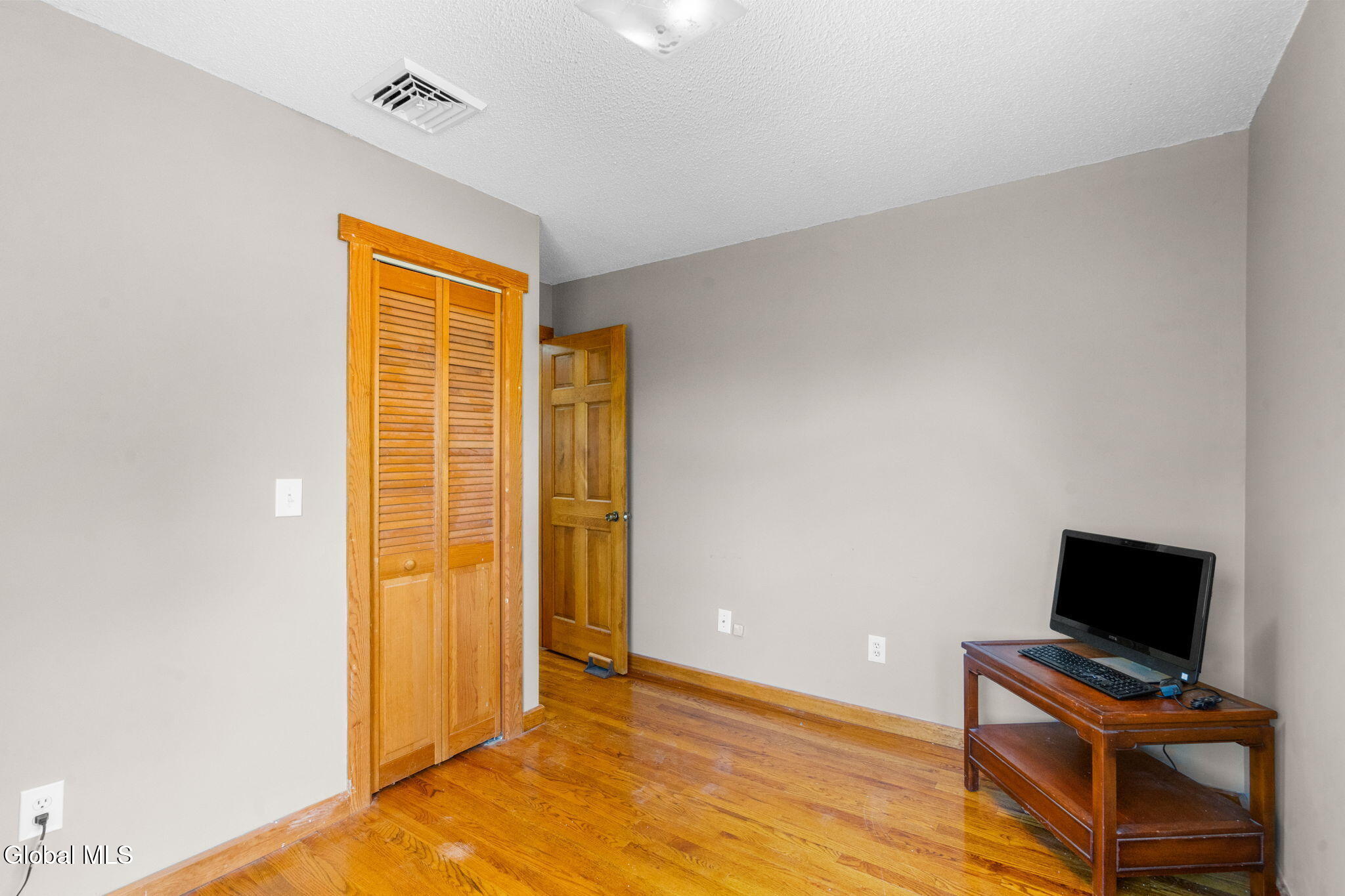 22 Island View Road Colonie, NY 12047 - Photo 25 of 40 8-web-or-mls-22-island-view-rd
