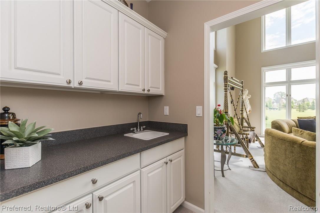 6824 Poppleton Road Canton, MI 48187 - Photo 17 of 41 DSC_6175.jpg