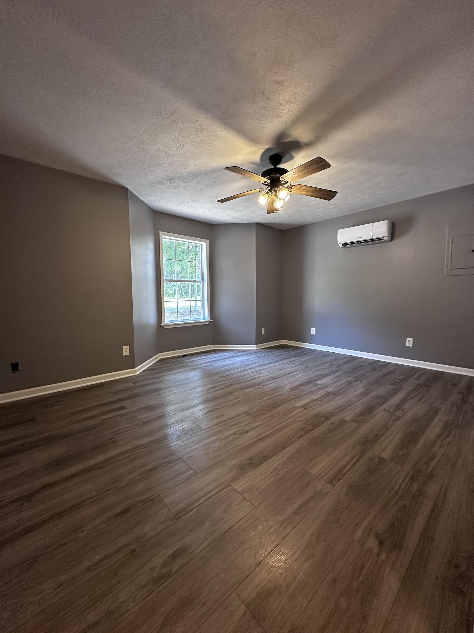 112 Bavaria Road Hohenwald, TN 38462 - Photo 4 of 11 Gallery Image 4