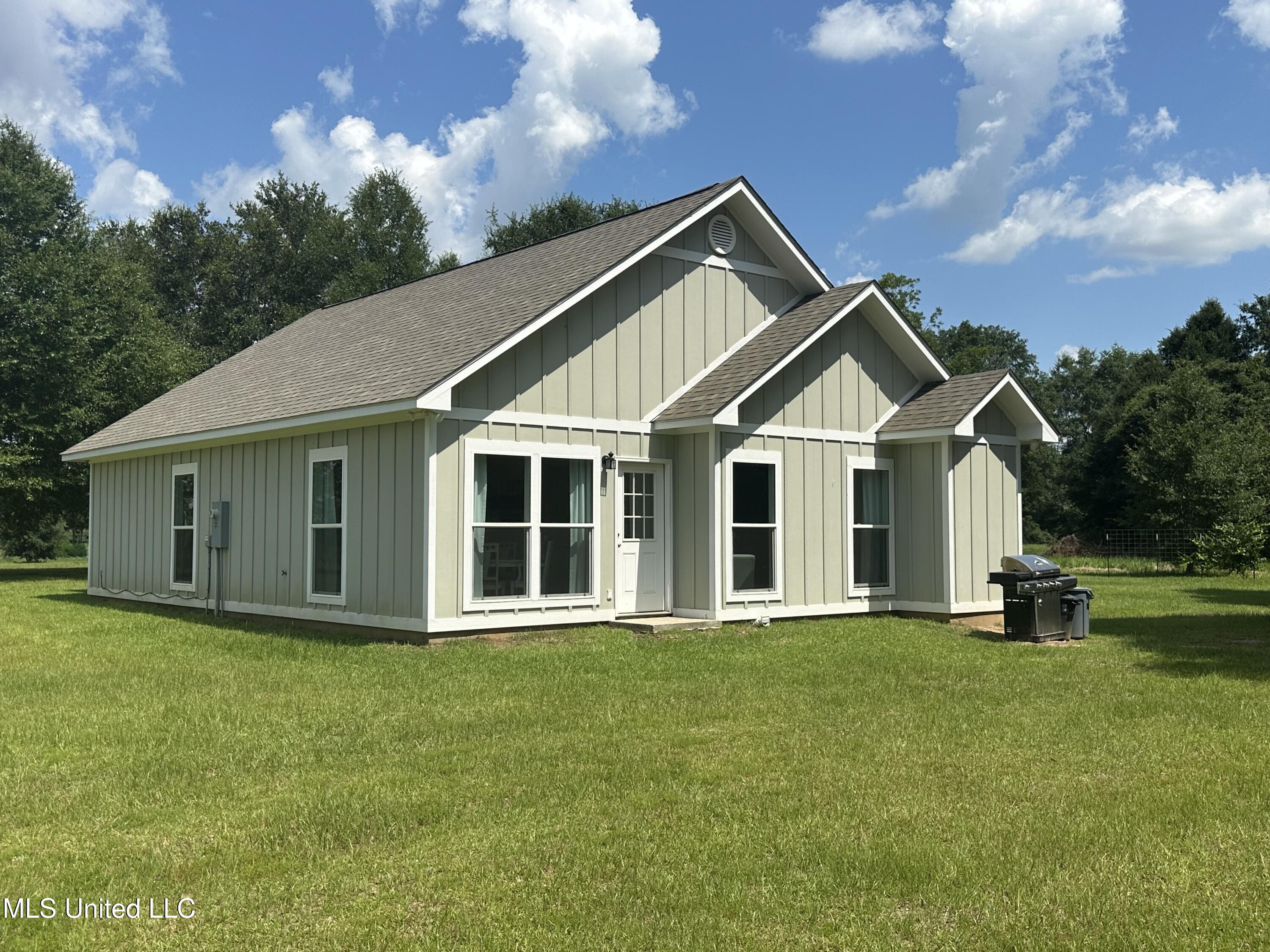 219 Waterwell Road Lucedale, MS 39452 - Photo 20 of 25 IMG_2669