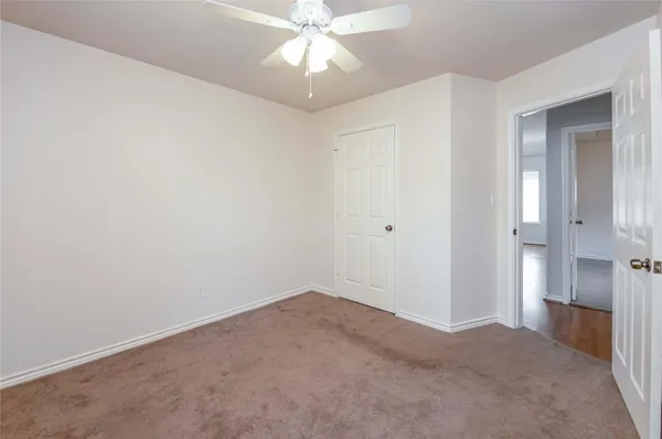 $1,500 | 10680 Royal York Drive, Conroe, TX 77303