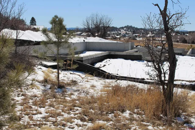 a picture of lake view