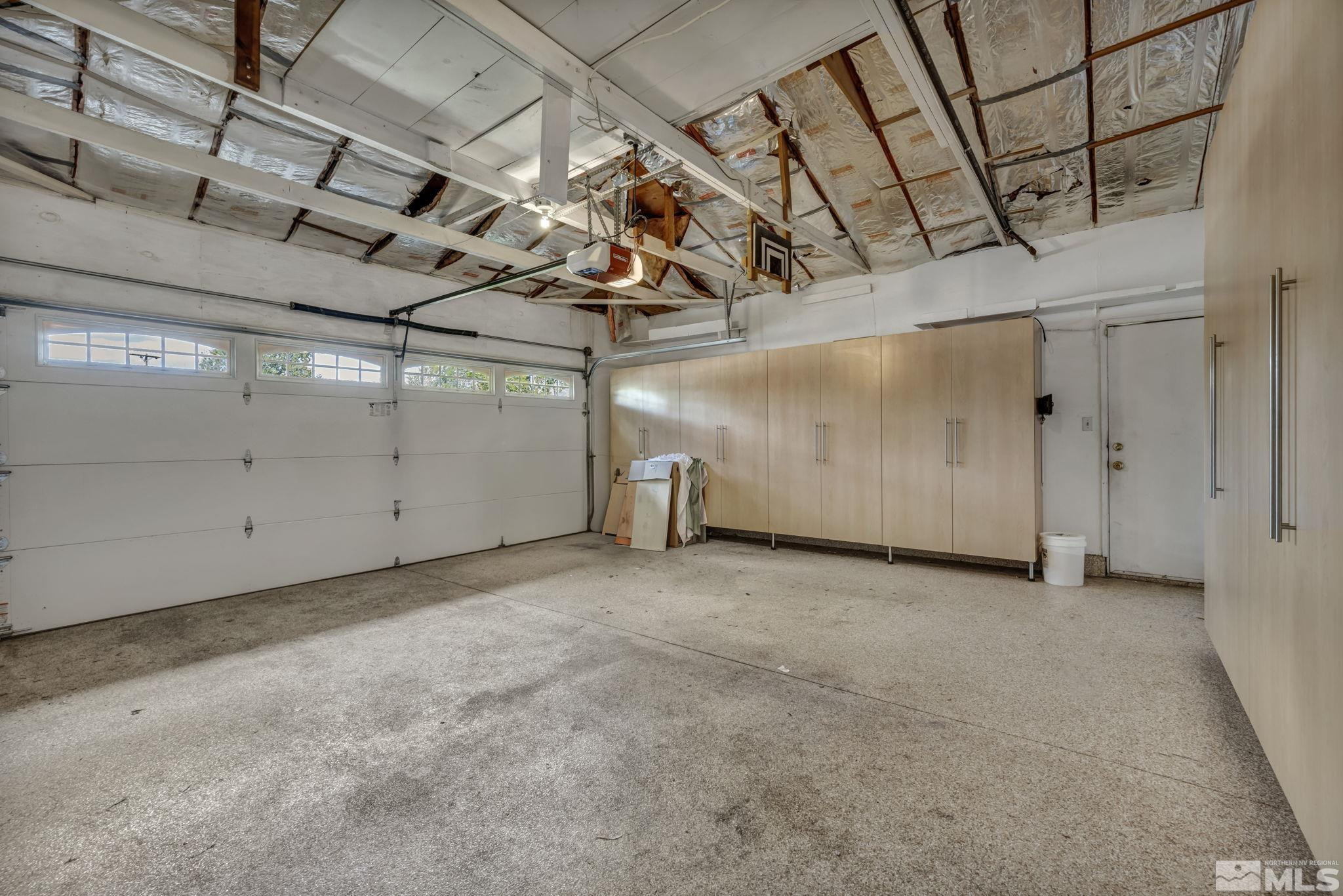 909 Norrie Drive Carson City, NV 89703 - Photo 38 of 39 a view of a garage