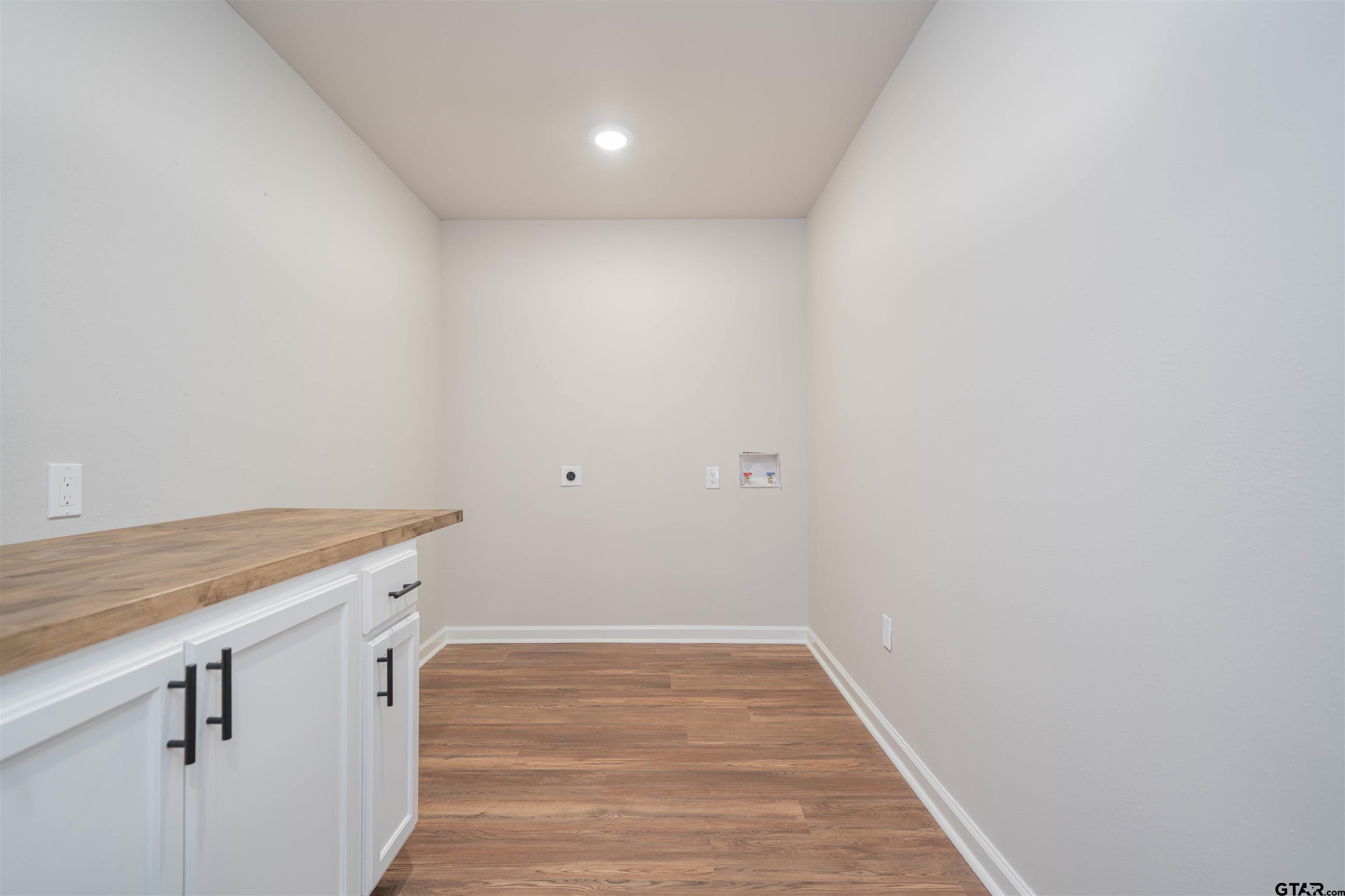 291 Taylor George Road Longview, TX 75605 - Photo 20 of 35 a view of utility room