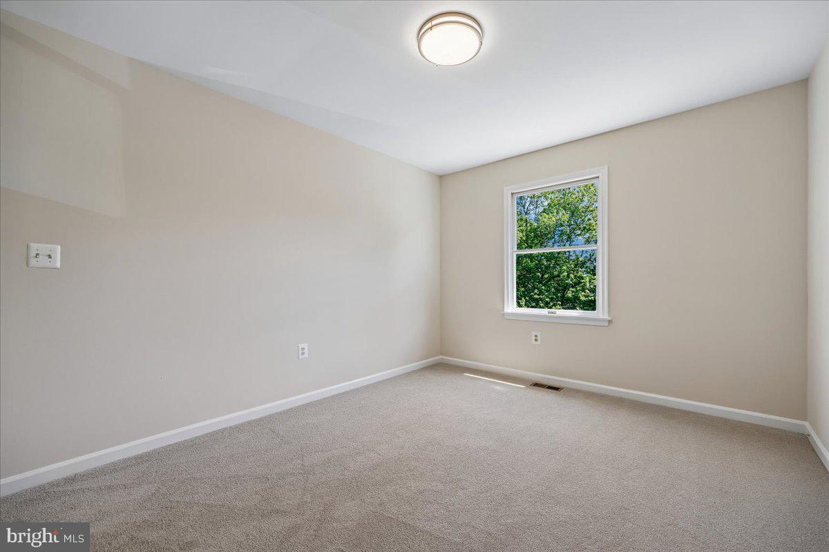 6648 Wind Ridge Road Mount Airy, MD 21771 - Photo 41 of 61