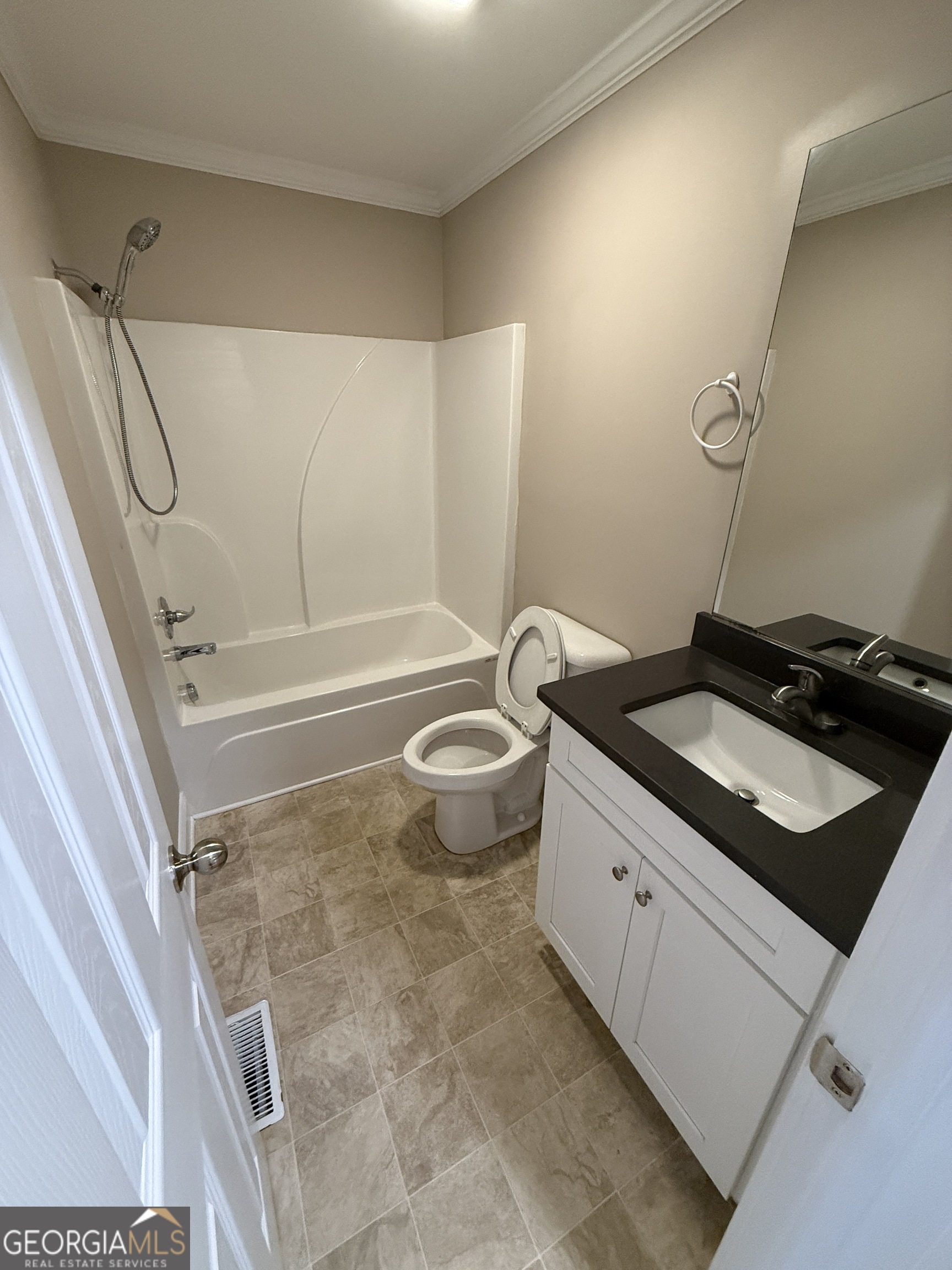 657 Athens Street Jefferson, GA 30549 - Photo 10 of 17