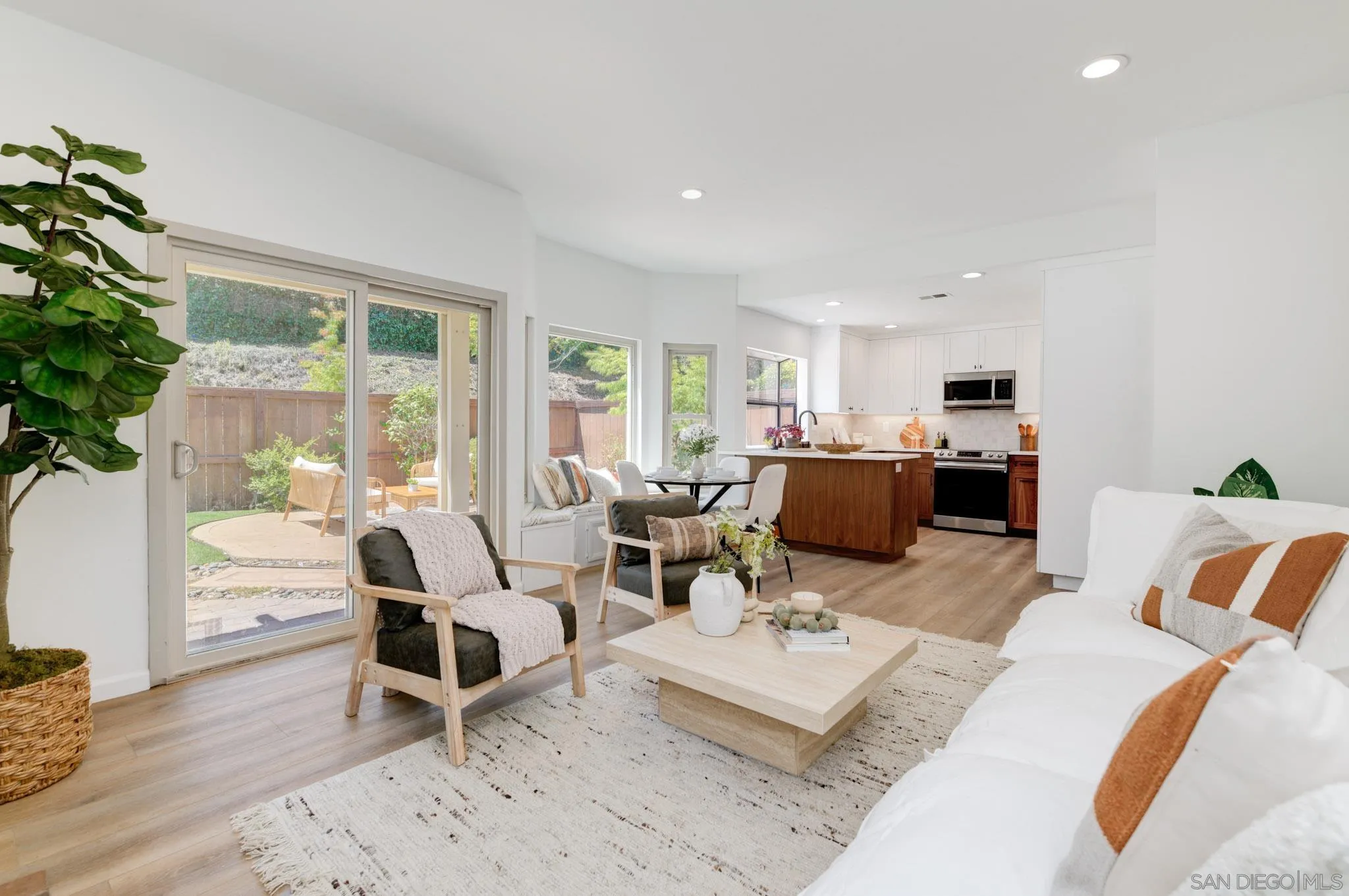 721 Summersong Lane Encinitas, CA 92024 - Photo 7 of 19