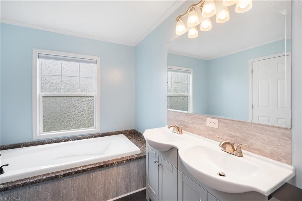 3150 Giles Road Lexington, NC 27295 - Photo 12 of 26 Gallery Image 12