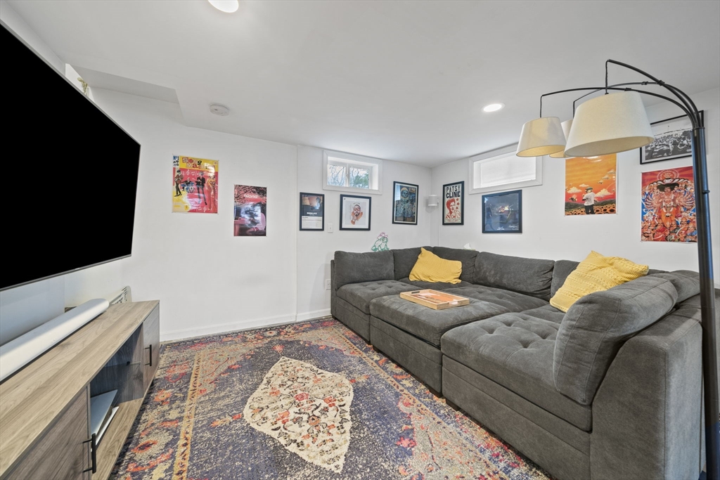 11 McAuliffe Road Randolph, MA 02368 - Photo 20 of 35