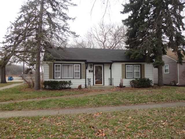 15054 Harding Avenue Midlothian, IL 60445 - Photo 2 of 20