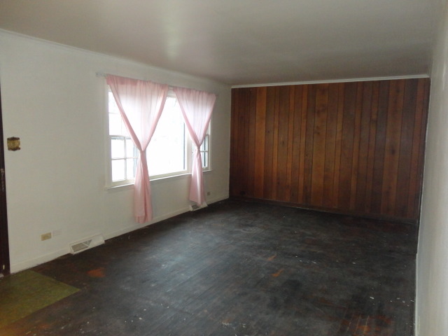 15054 Harding Avenue Midlothian, IL 60445 - Photo 8 of 20