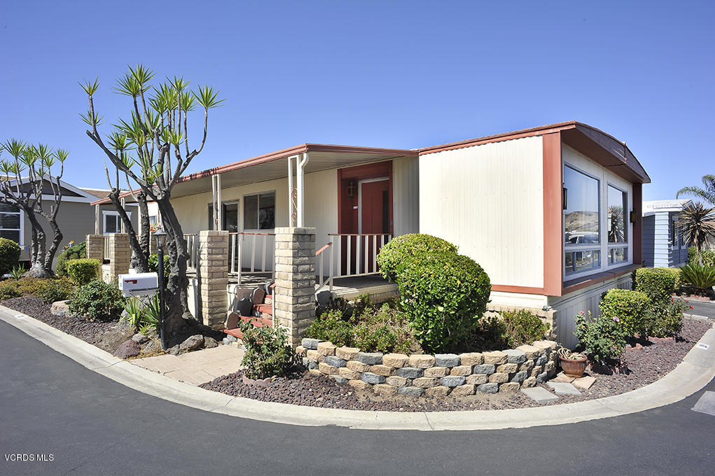 195 Tierra Rejada Road, Unit 129 Simi Valley, CA 93065 - Photo 2 of 17 _DSC3710