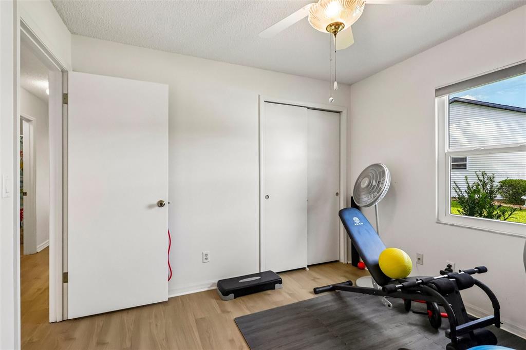 27131 Racquet Circle Leesburg, FL 34748 - Photo 13 of 26