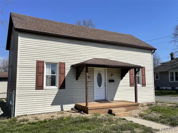 $180,000 | 889 North 1st Street, Breese, IL 62230