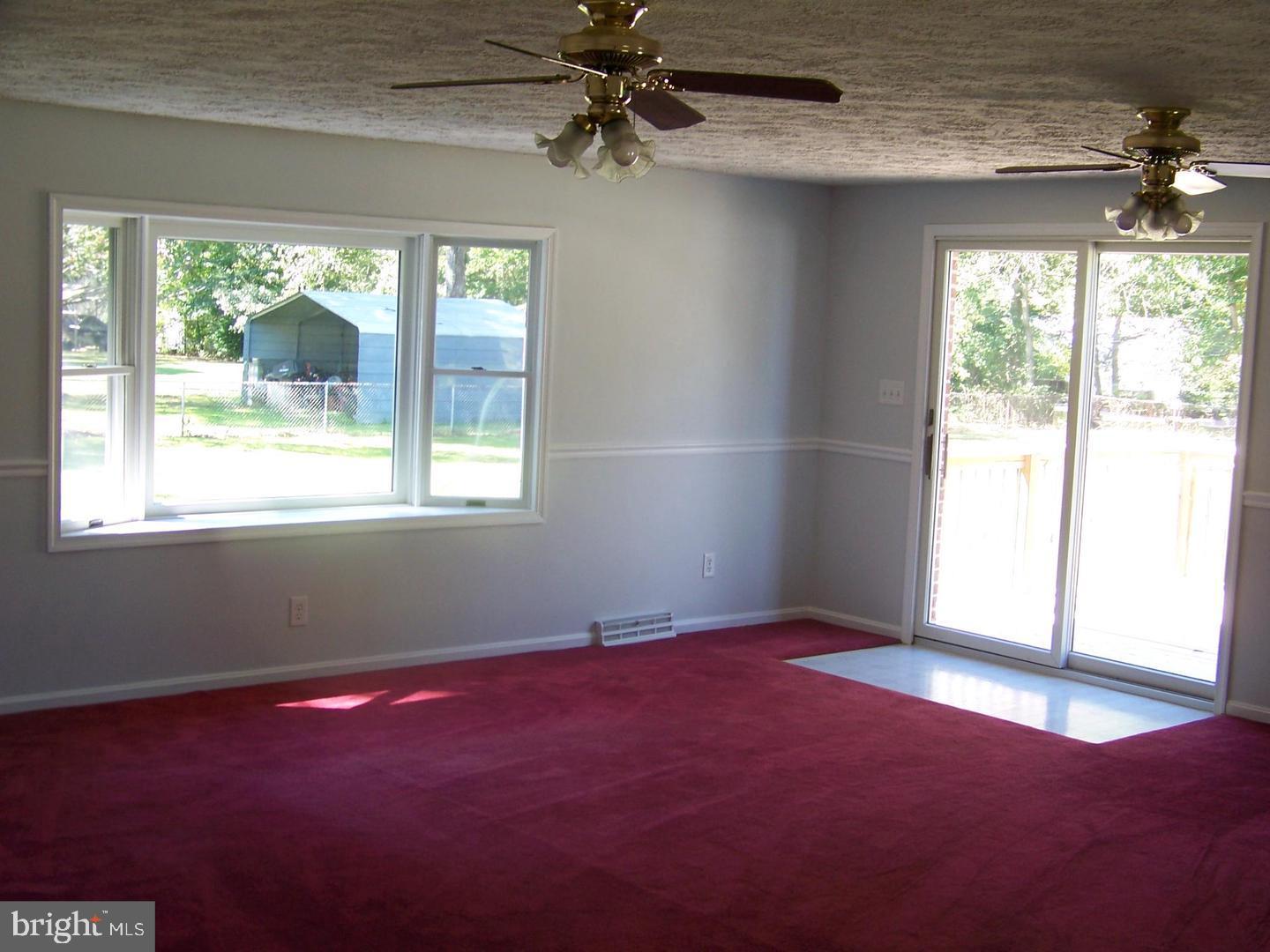 6225 Ripley Road La Plata, MD 20646 - Photo 10 of 19 Primary or Family Room