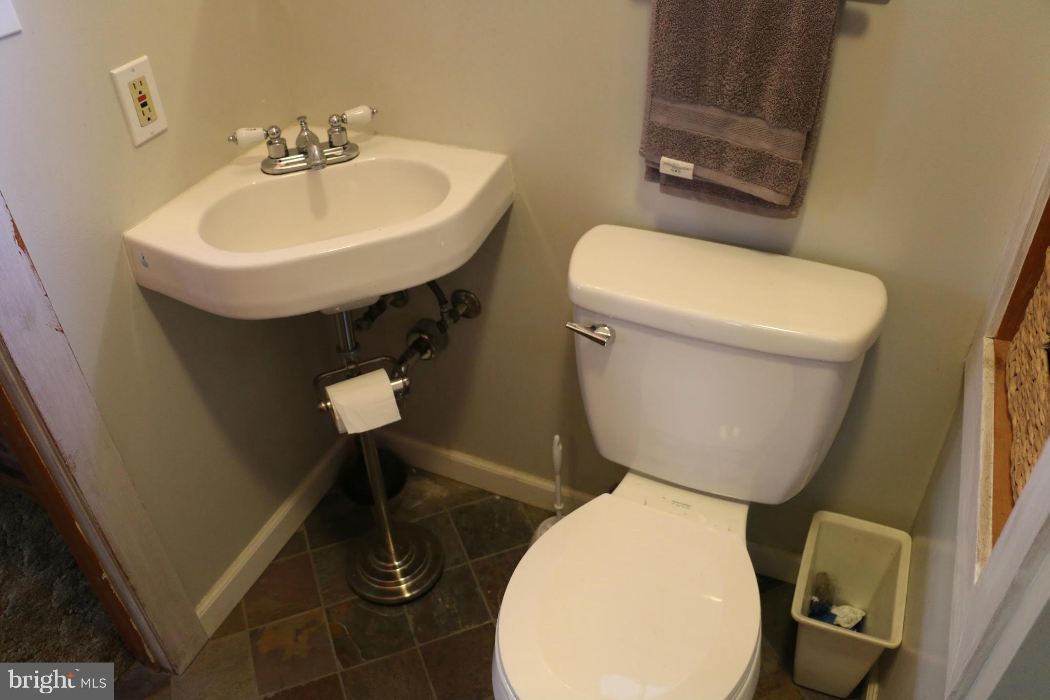 5635 Mountville Road Adamstown, MD 21710 - Photo 17 of 30 Bath