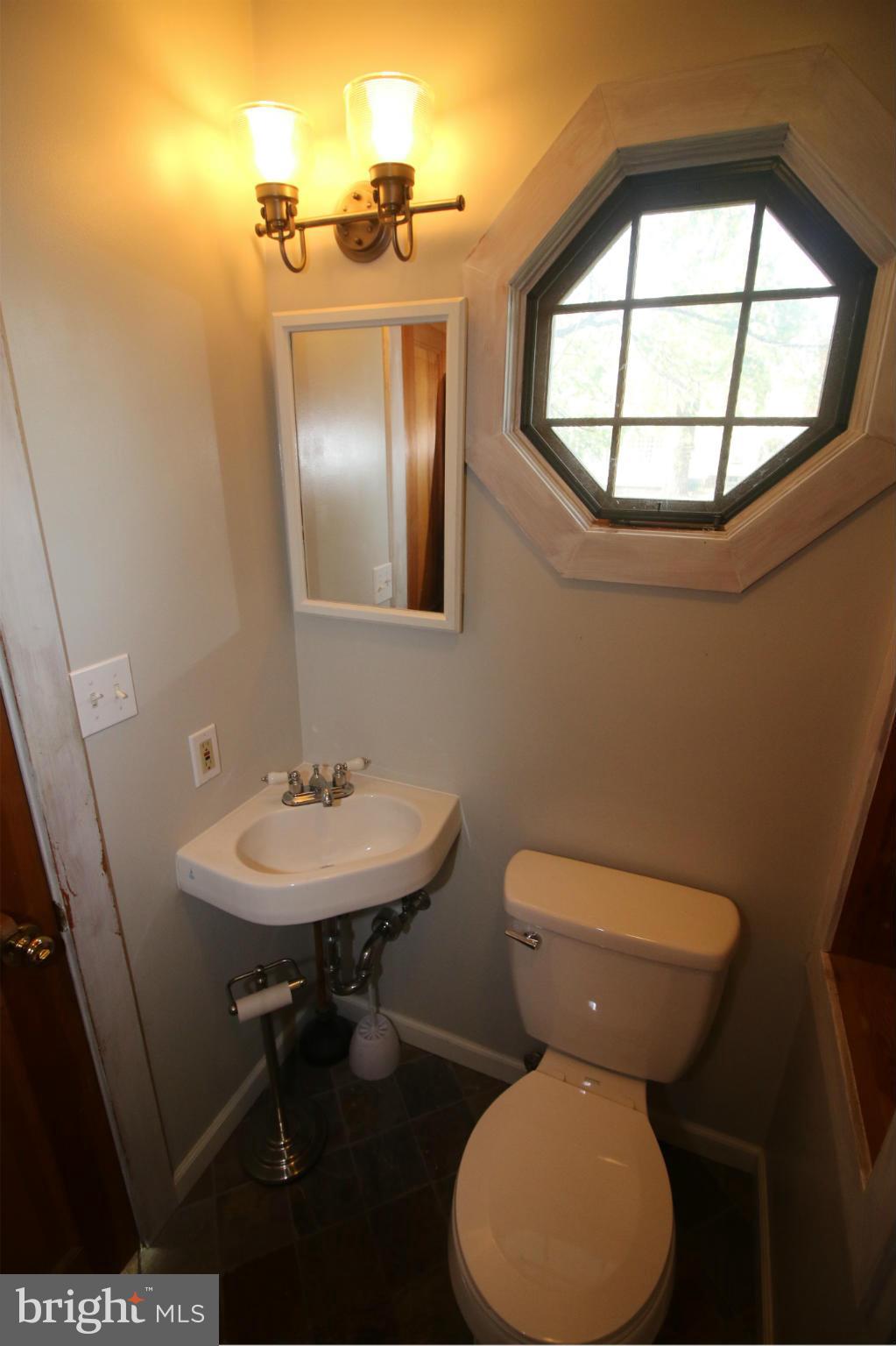 5635 Mountville Road Adamstown, MD 21710 - Photo 18 of 30 Bath