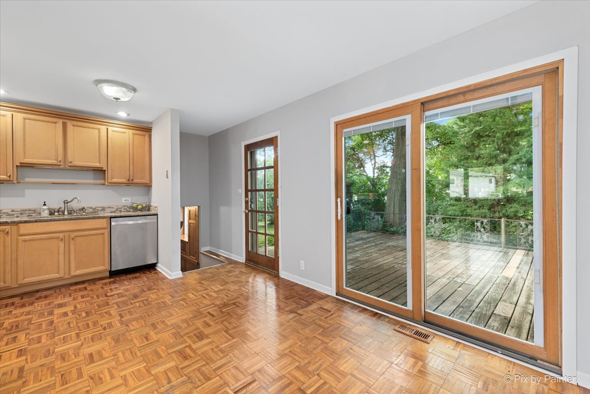 669 Terry Road Glendale Heights, IL 60139 - Photo 9 of 35