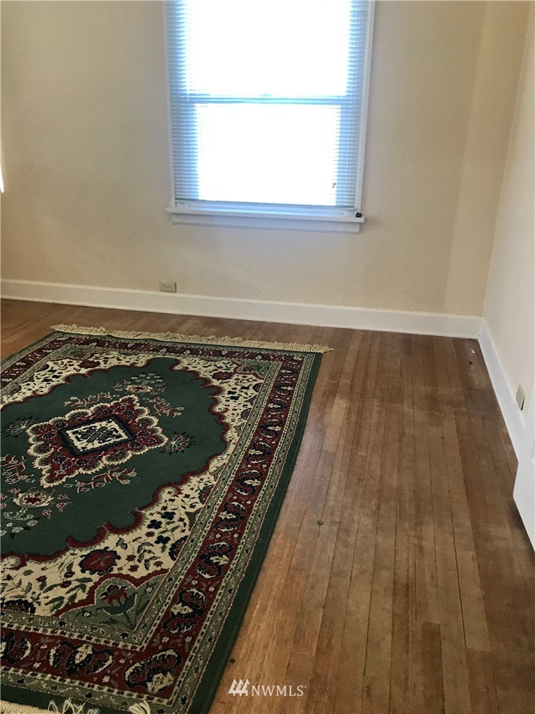 5809 Lowell Road Everett, WA 98203 - Photo 10 of 16