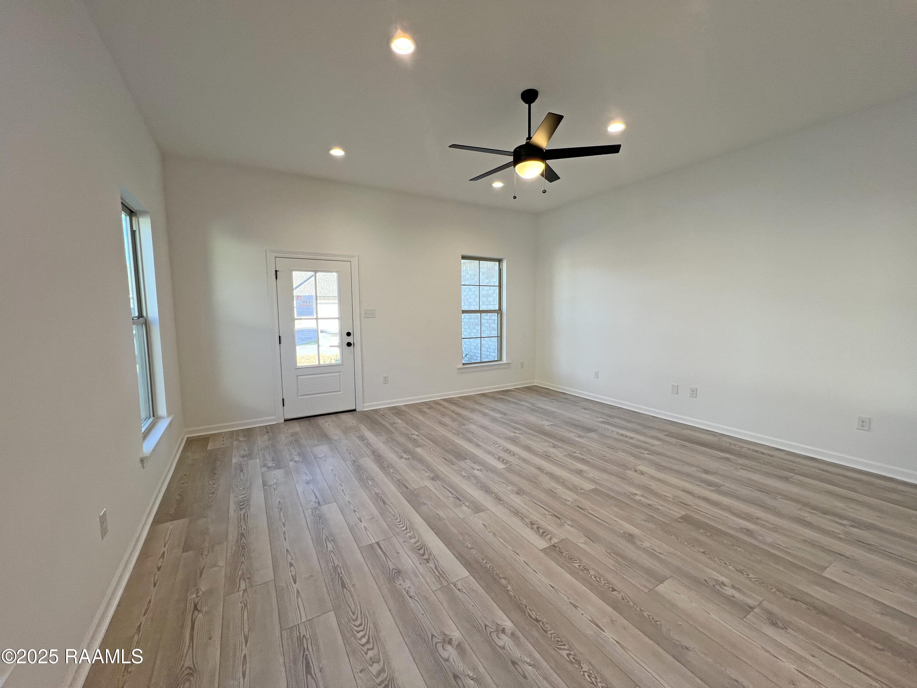 102 Rosebrook Lane Duson, LA 70529 - Photo 3 of 12 LIVING ROOM