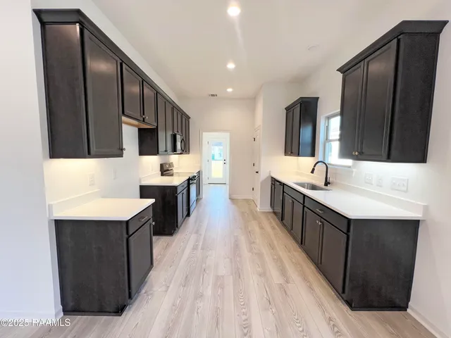 $217,190 | 102 Rosebrook Lane, Duson, LA 70529