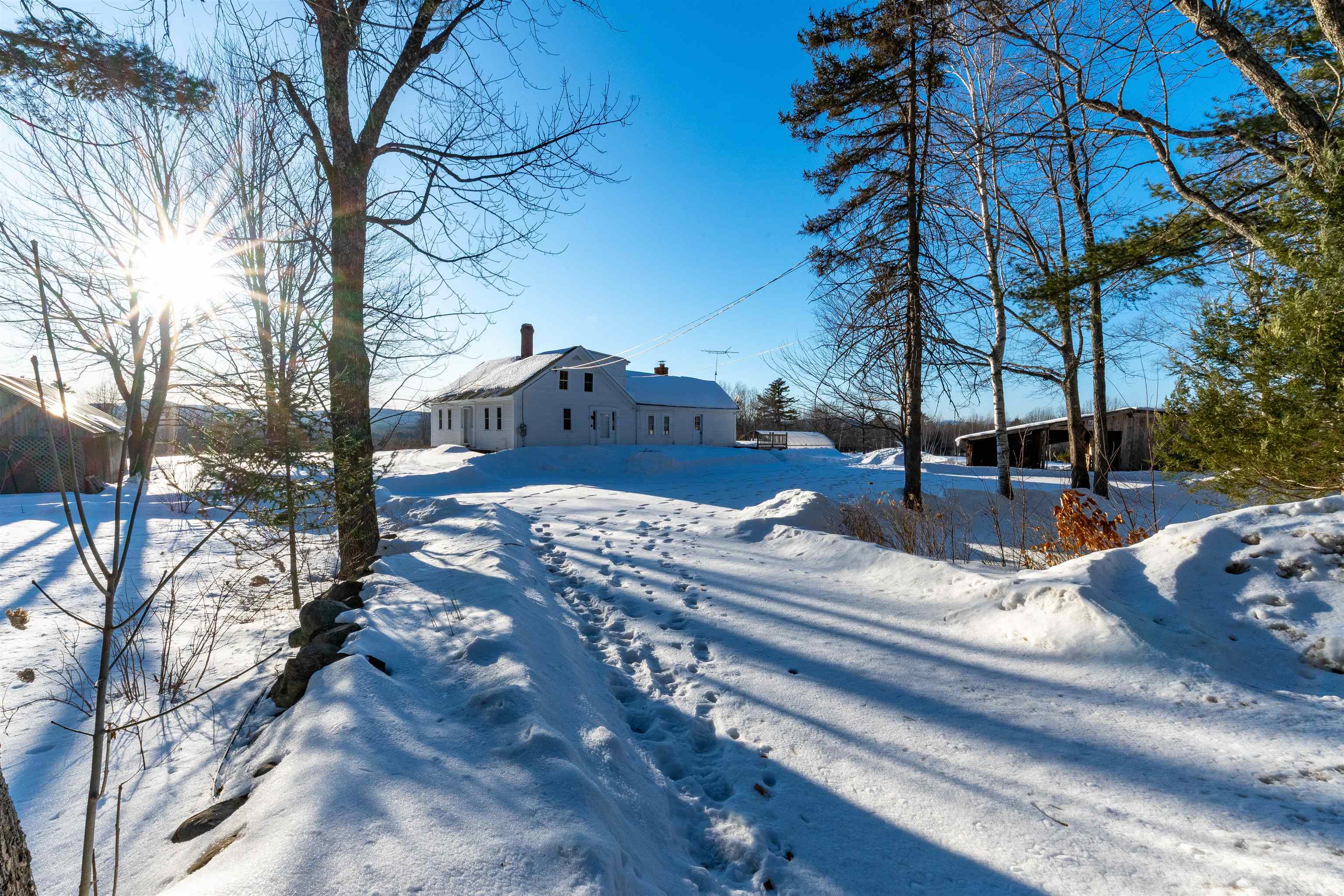 45 Effingham Road Ossipee, NH 03864 - Photo 3 of 60
