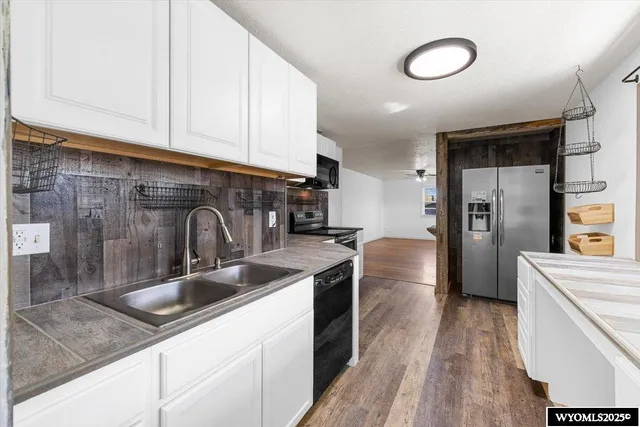 $300,000 | 1920 Kingsboro Road, Casper, WY 82604