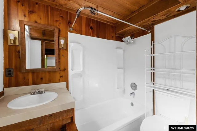 $300,000 | 1920 Kingsboro Road, Casper, WY 82604