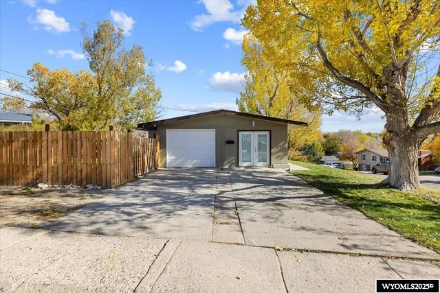 $300,000 | 1920 Kingsboro Road, Casper, WY 82604