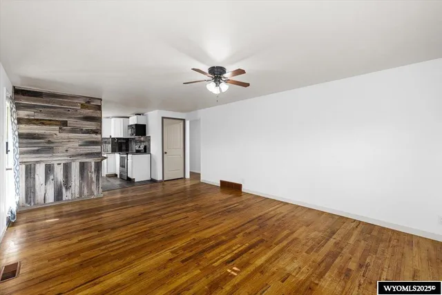 $300,000 | 1920 Kingsboro Road, Casper, WY 82604