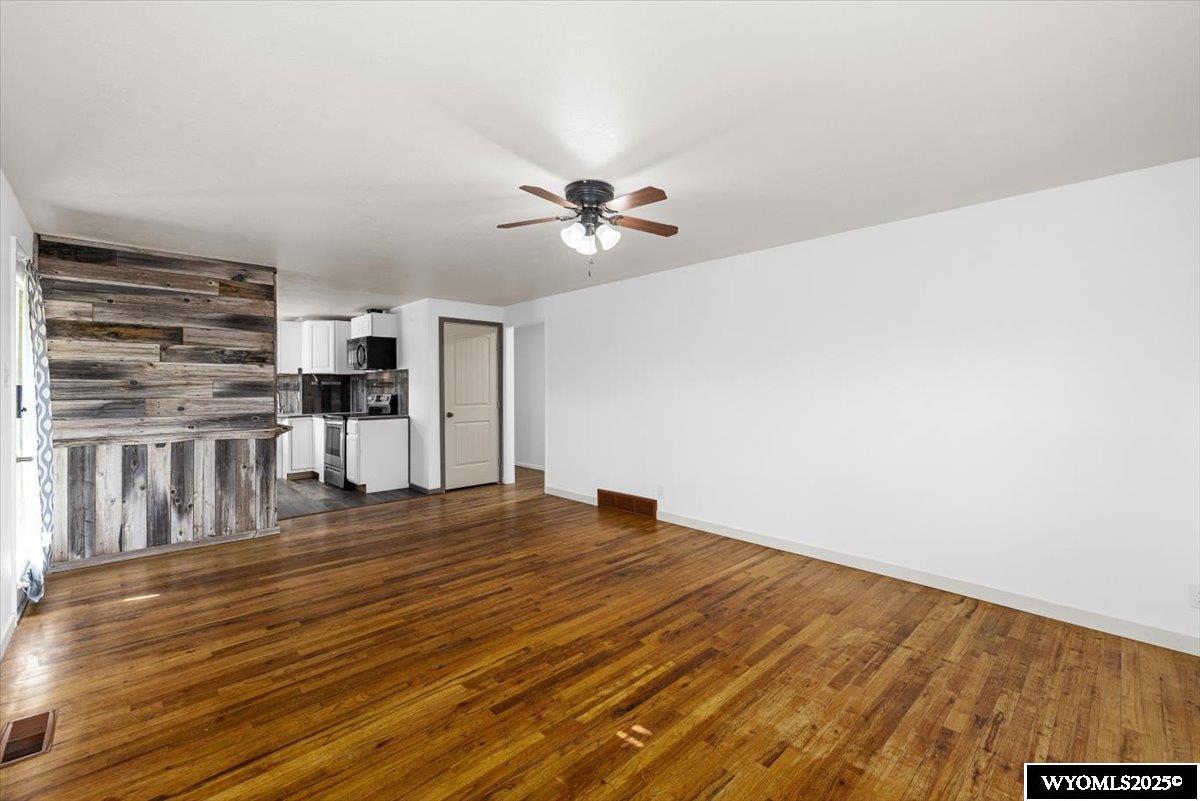 1920 Kingsboro Road Casper, WY 82604 - Photo 6 of 45