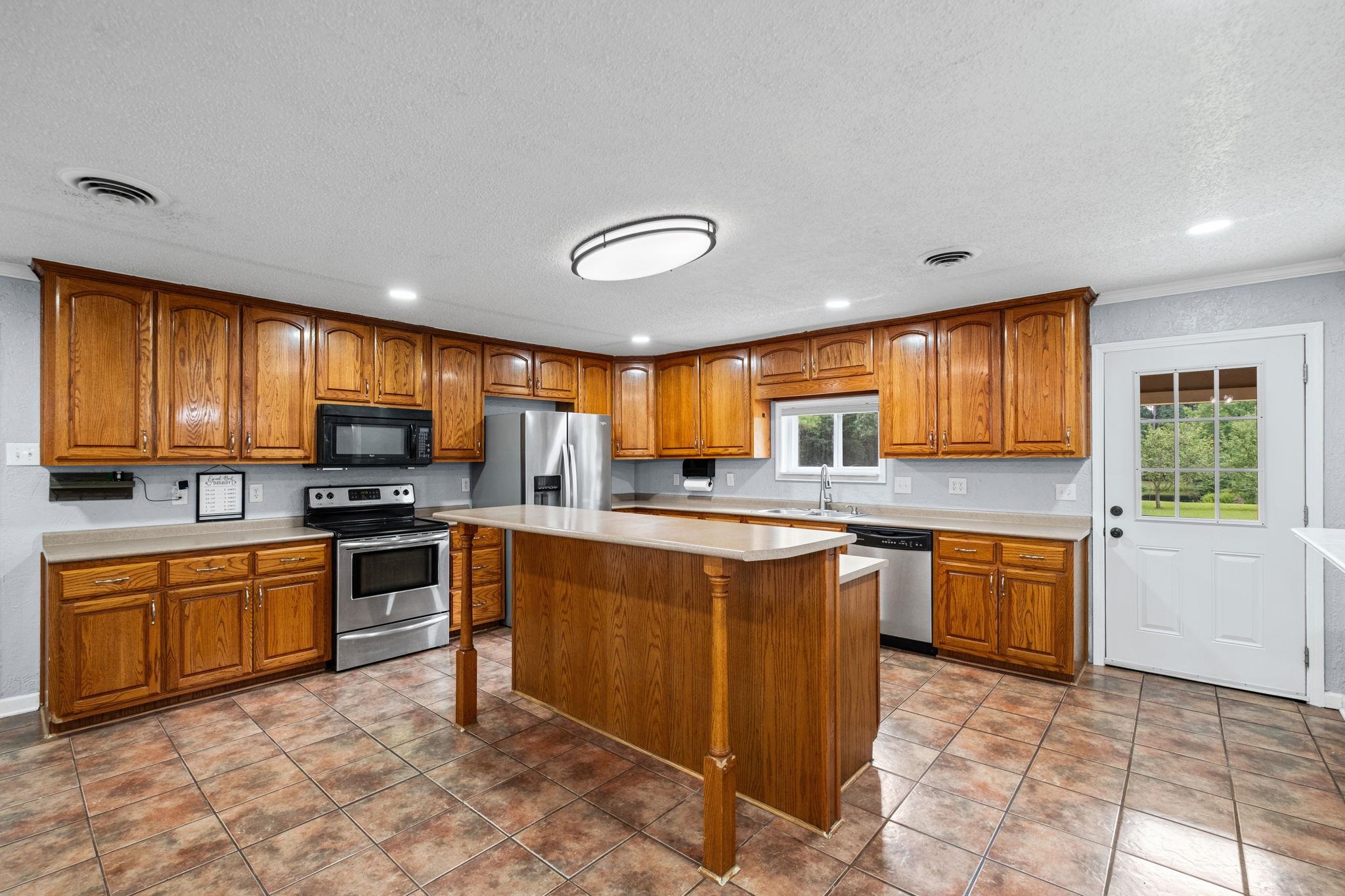 2636 Tipton Road Atoka, TN 38004 - Photo 9 of 39 Gallery Image 9
