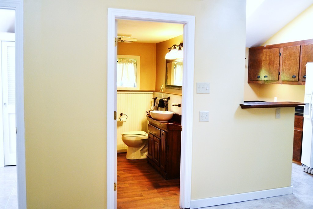 3 Willow Road Halifax, MA 02338 - Photo 11 of 17 Gallery Image 11
