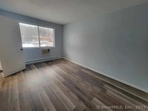 $1,750 | 26 Candlewood Lake Road South, Unit 2, New Milford, CT 06776