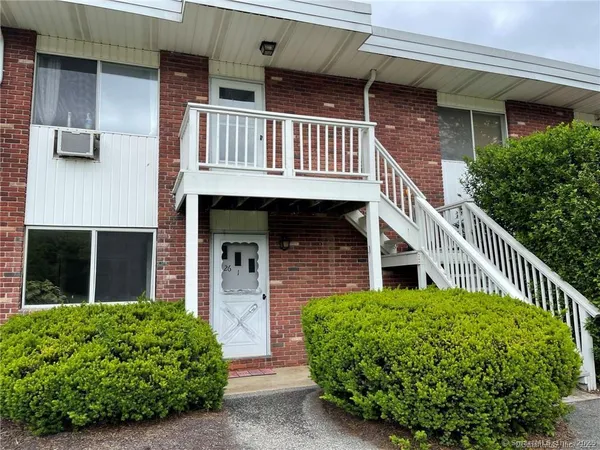 $1,750 | 26 Candlewood Lake Road South, Unit 2, New Milford, CT 06776