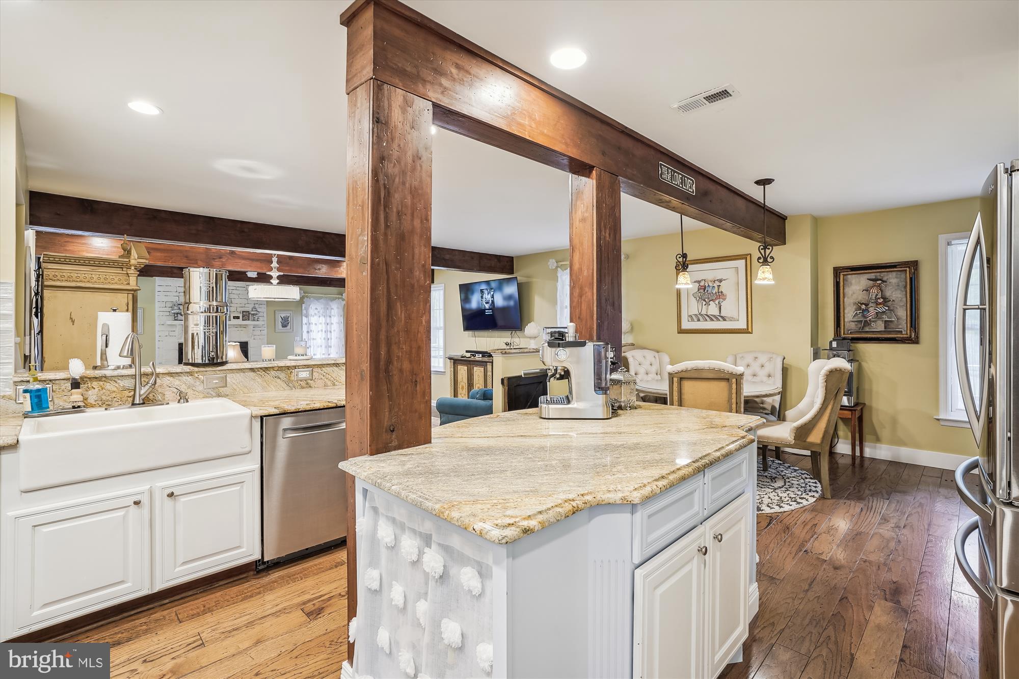 12251 Davis Road Remington, VA 22734 - Photo 28 of 43 Kitchen