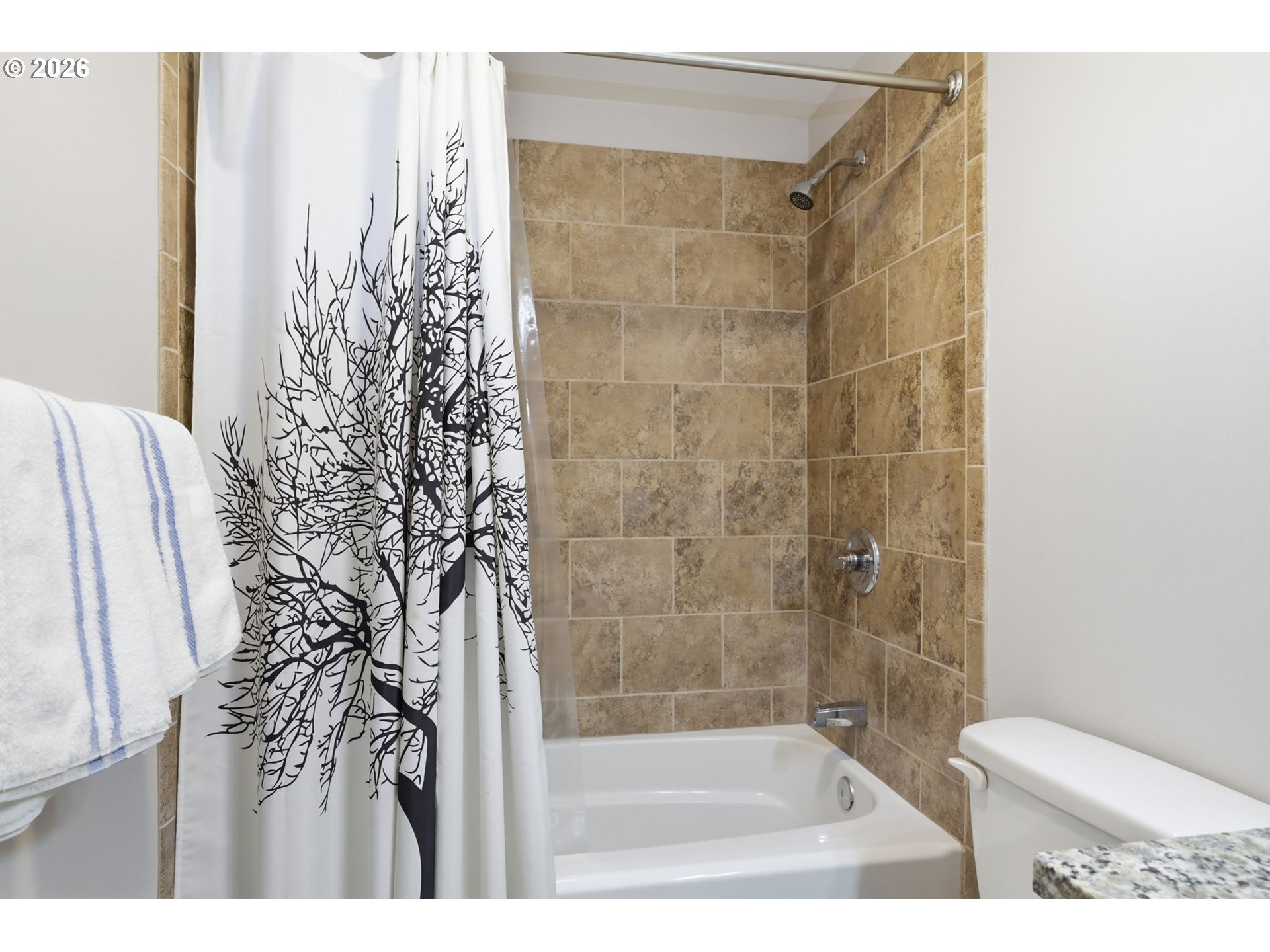 4533 Liberty Street Eugene, OR 97402 - Photo 15 of 31
