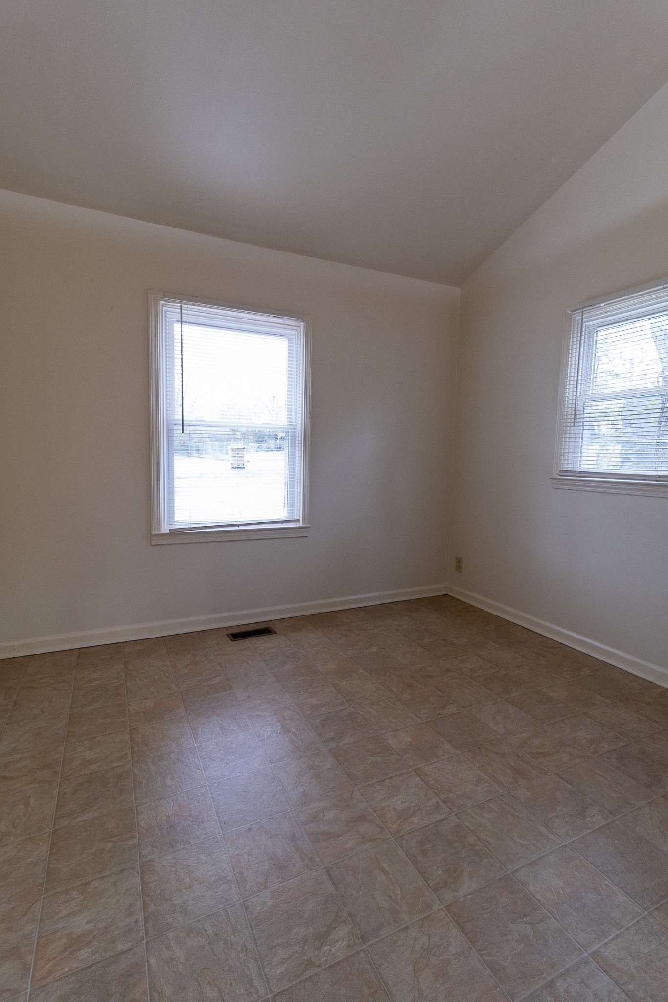 607 Center Street Madison, TN 37115 - Photo 11 of 29