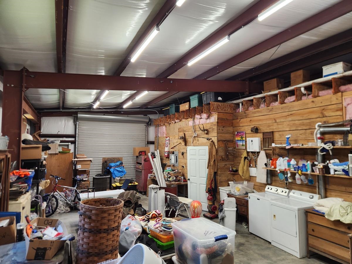 15461 Highway 98 Foley, AL 36535 - Photo 14 of 28 Garage