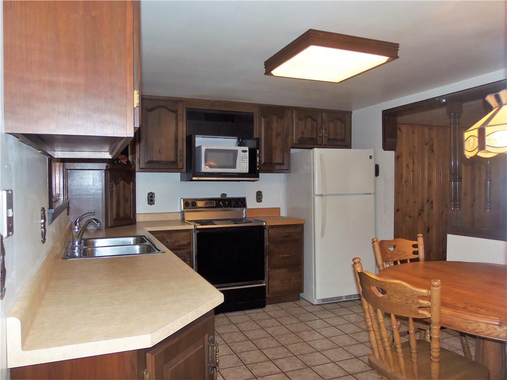 219 Ridge Avenue Freedom, PA 15042 - Photo 4 of 22 Kitchen
