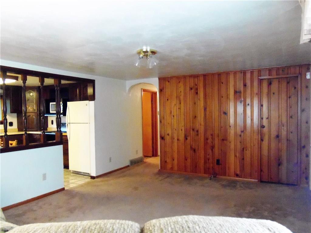 219 Ridge Avenue Freedom, PA 15042 - Photo 6 of 22 Living room