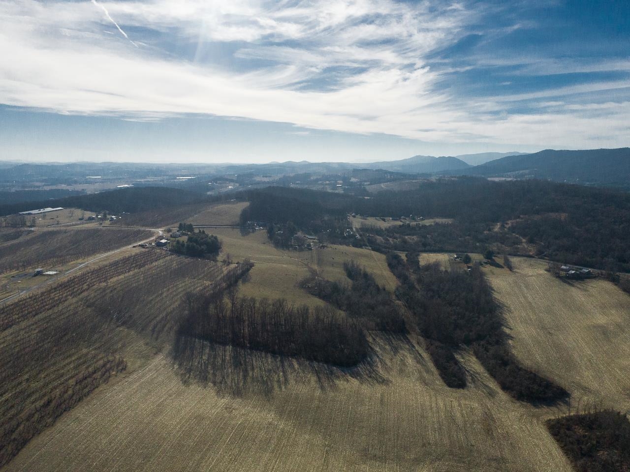 7176 Winestore Road Timberville, VA 22853 - Photo 44 of 45 a view of city and mountain