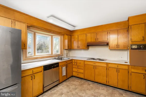 $550,000 | 44 Wagon Bridge Run, Moorestown, NJ 08057