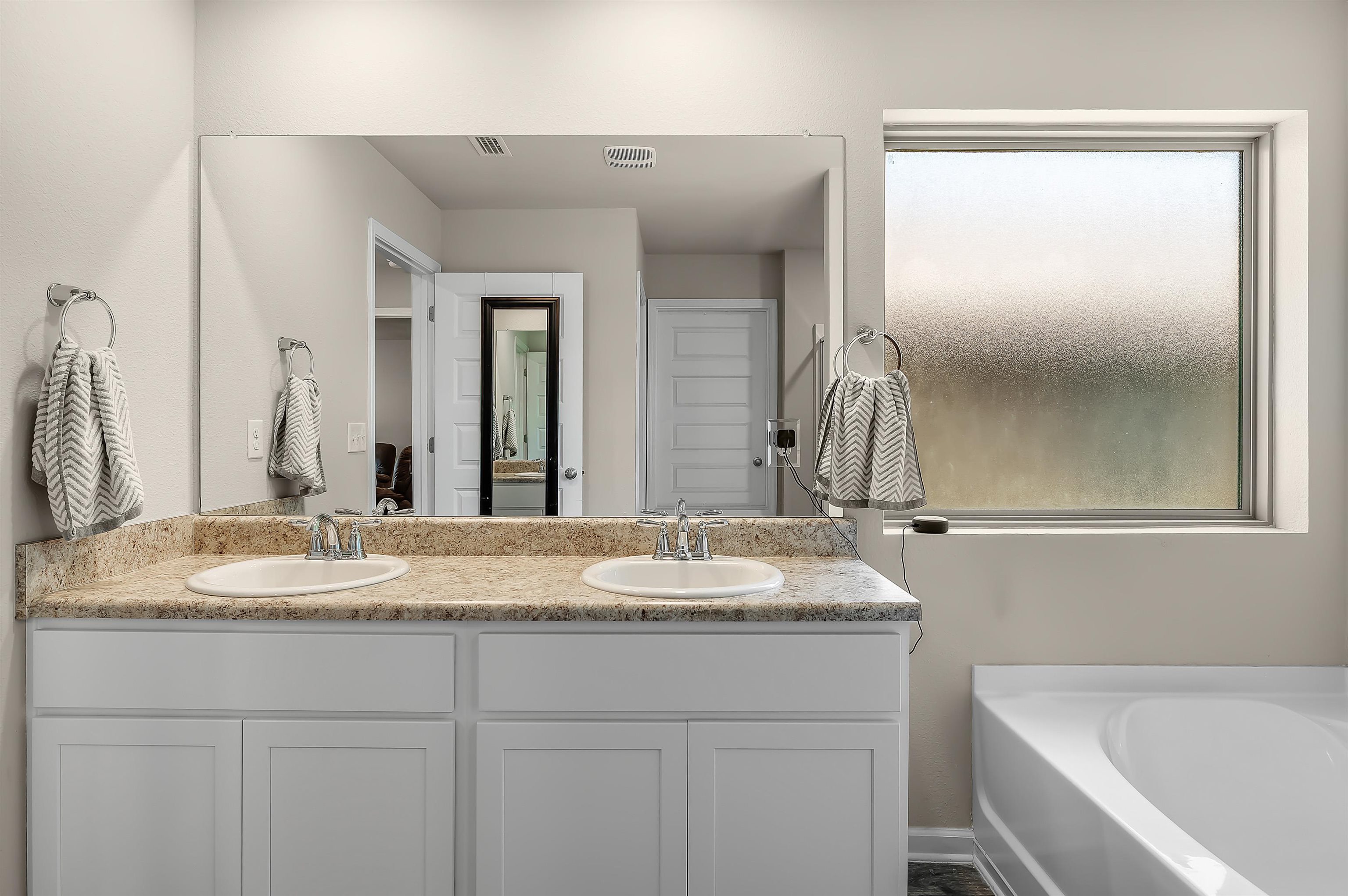 1542 Majesty Loop Foley, AL 36535 - Photo 33 of 44